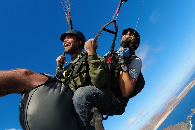 ROLLERCOASTER FLIGHT tandem paragliding Lanzarote with adrenalin - Key things that make this paragliding flight worth it