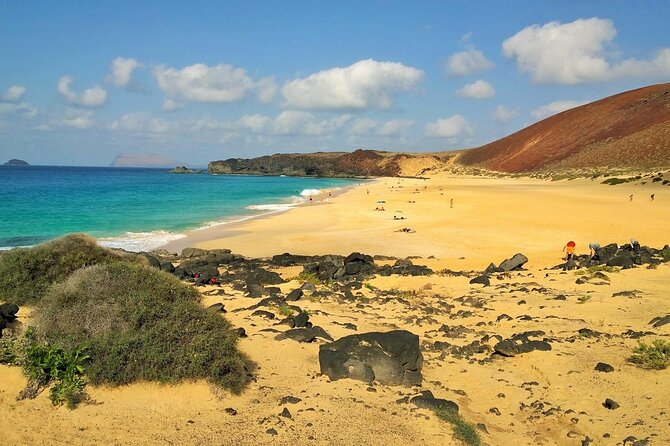 Roundtrip Ferry Transfer to La Graciosa with Free Wifi - Timing: how to choose a departure that fits your day