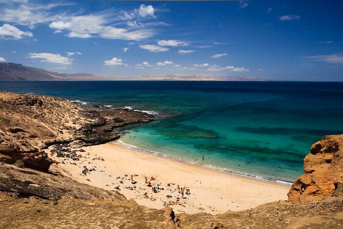 Roundtrip Ferry Transfer to La Graciosa with Free Wifi - Who this ferry transfer suits best