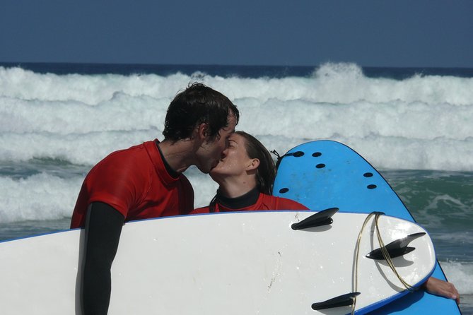 Surf class in Famara 9:15-12:00 or 11:45-14:30 (2h class) - Timing that actually works: 9:15–12:00 vs 11:45–14:30