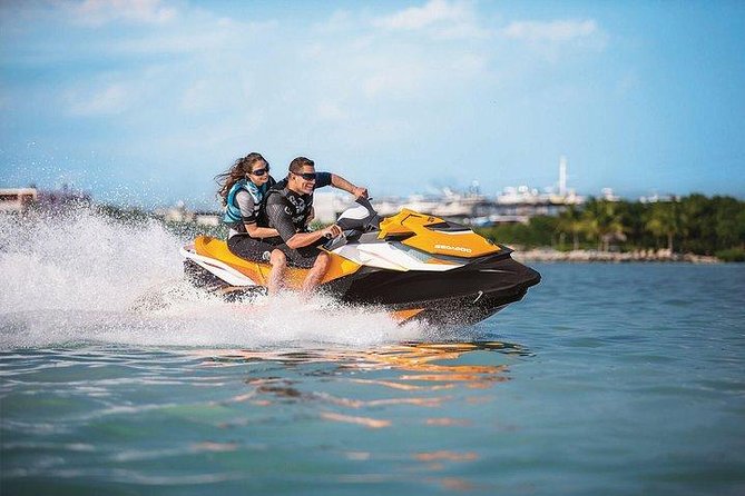 Tandem Parasailing and Jet Ski in Puerto del Carmen - Who this suits best in Lanzarote