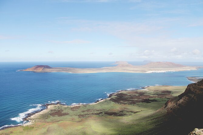 Timanfaya and Cueva de los Verdes - Stop 5: La Geria and why wine grows in dry volcanic ground