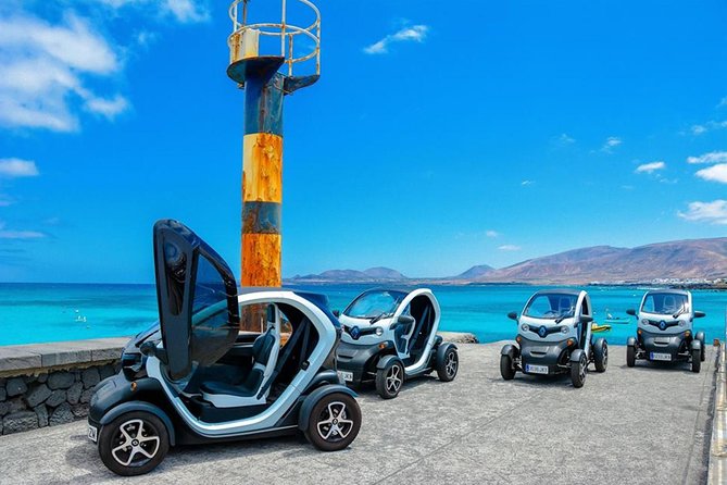 Timanfaya Twizy Tour in Lanzarote - Stop 1: Timanfaya National Park views and the Twizy-to-bus flow