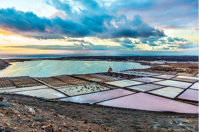 Tour Lanzarote South with Winery Visit - Los Hervideros: sea-eroded rock and windy cliffs