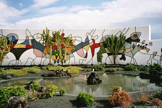 Tour of the César Manrique Foundation and Teguise Market - A Half-Day Mix of Manrique Art, Sunday Shopping, and Famara Photos